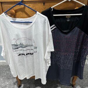 Set of 2 Star Wars Women's T-shirts, Size 3XL  XXL, NWT.  Galaxy's Edge